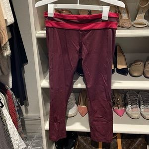 Deep purple/maroon lululemon crop leggings